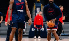 爱游戏亚洲官网-快船力克爵士，伦纳德状态火热的简单介绍