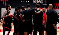 爱游戏视频-火箭队迎来6连败，教练员选手尴尬交手的简单介绍