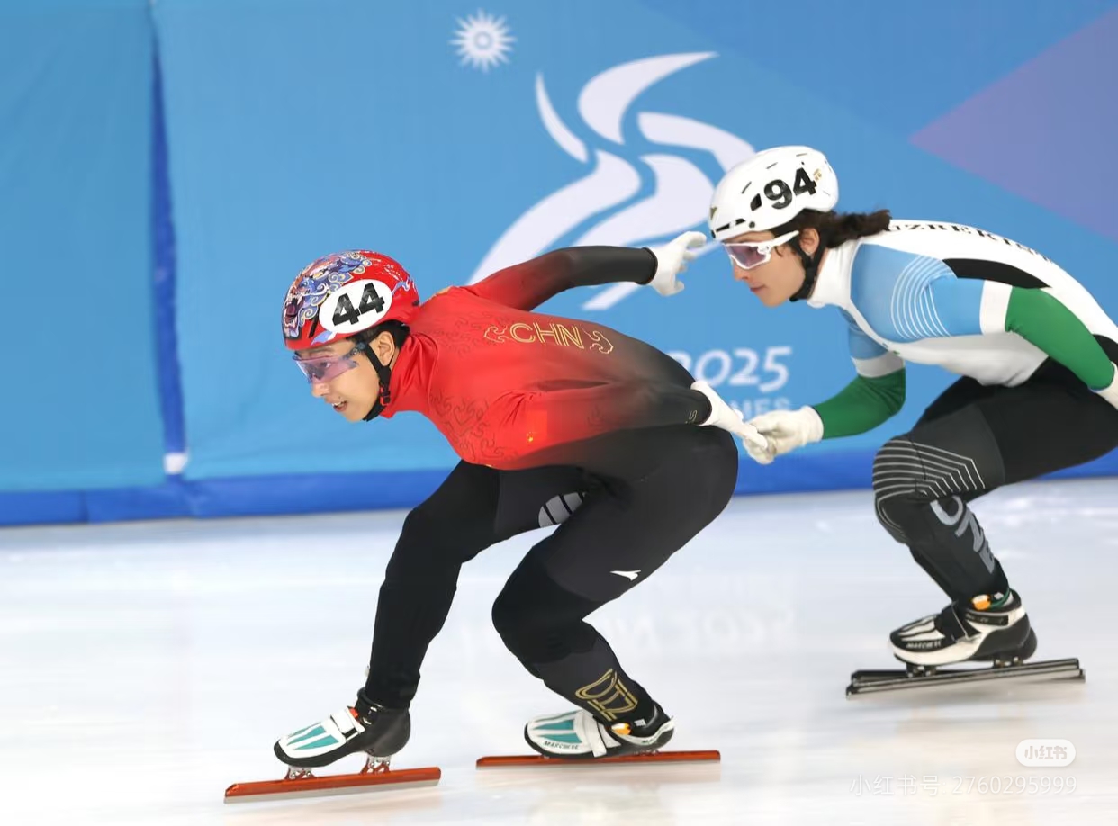 韩国游泳选手再获奖金携手队友