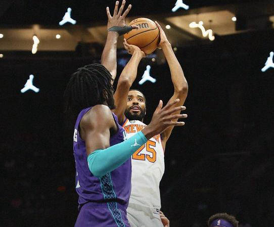 黄蜂逆转尼克斯,沃克独得40分,尼克斯近况堪忧的简单介绍 黄蜂逆转尼克斯,沃克独得40分,尼克斯近况堪忧的简单介绍