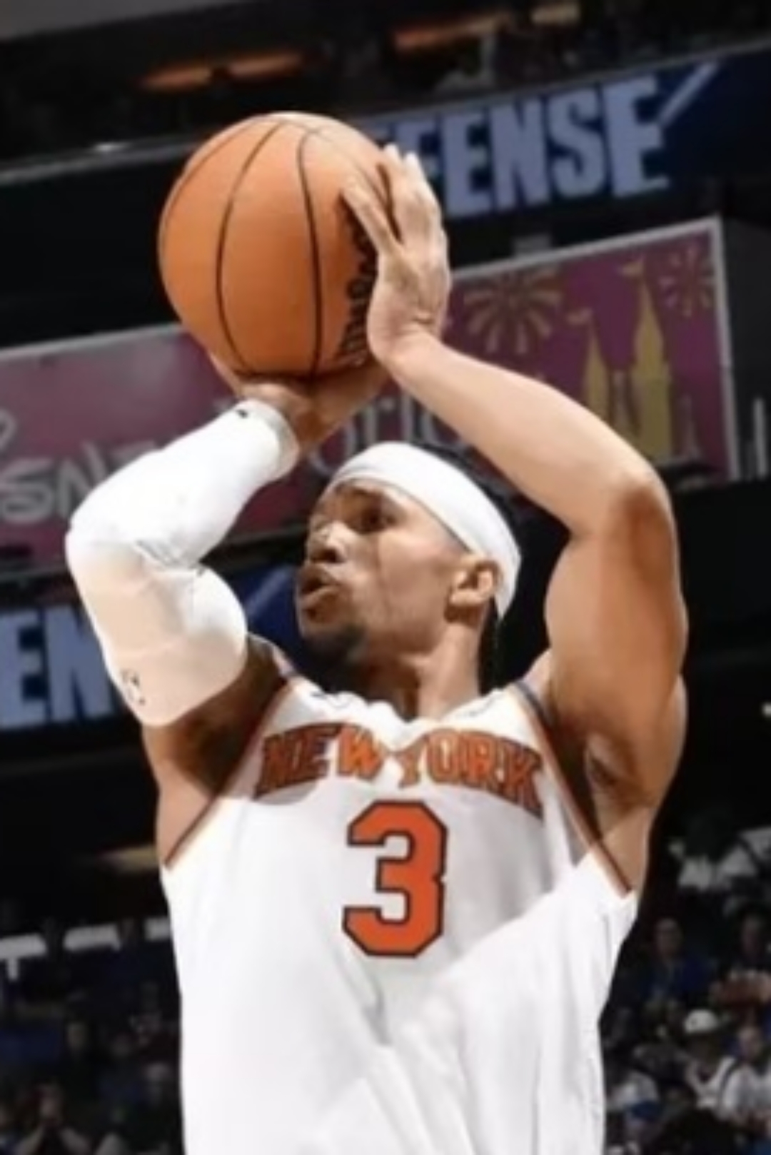 爵士队在客场战胜尼克斯队 爵士队在客场战胜尼克斯队