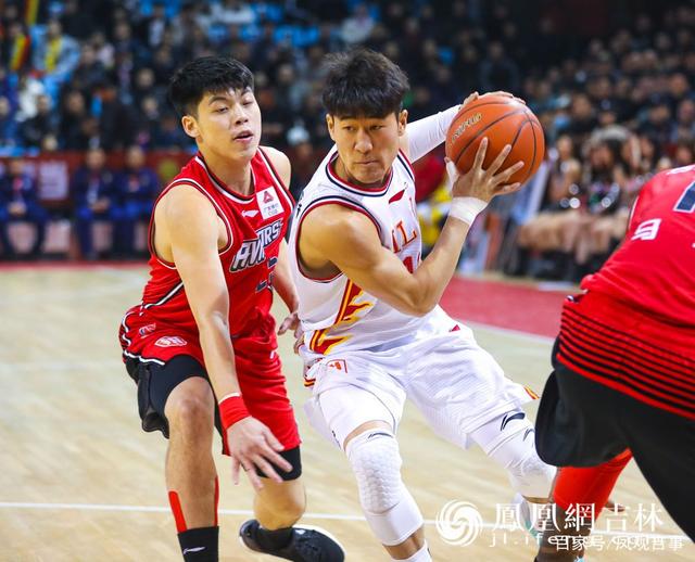 西藏男篮主场表现出色,豪取三连胜的简单介绍 西藏男篮主场表现出色,豪取三连胜的简单介绍