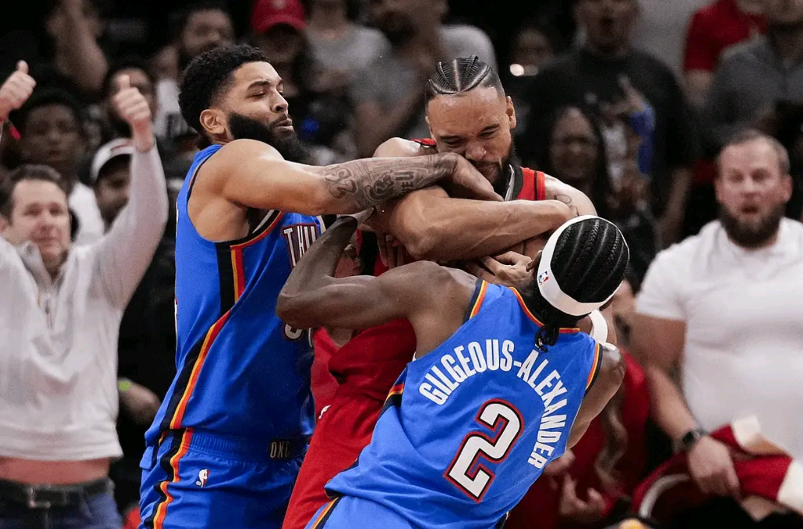 人与热火将进行一场激烈的交锋 人与热火将进行一场激烈的交锋