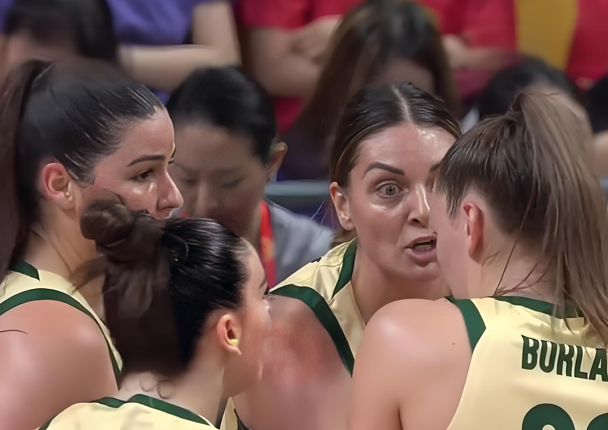 澳大利亚女篮连续八连胜,雄踞榜首! 澳大利亚女篮连续八连胜,雄踞榜首!