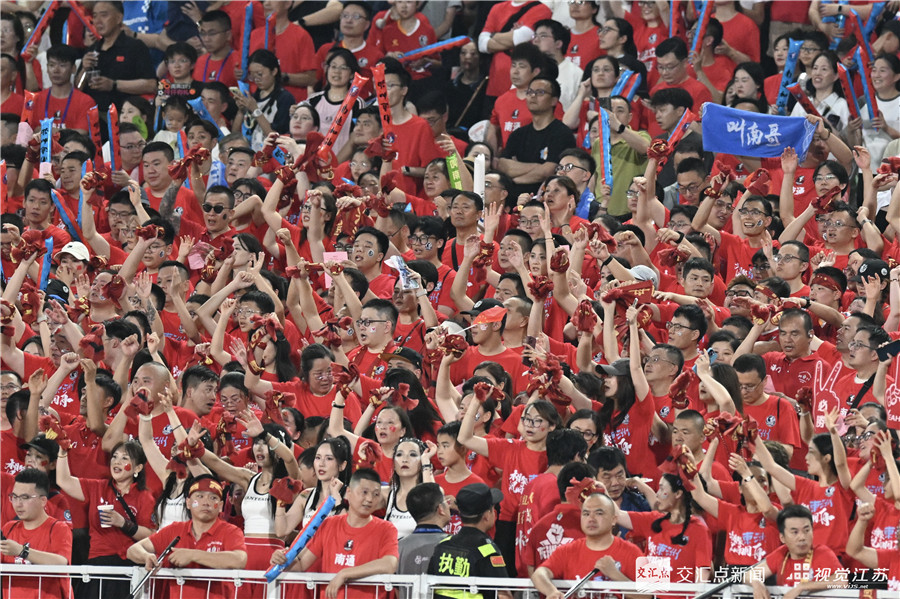 关于激烈对决引爆球迷热情，势均力敌的信息